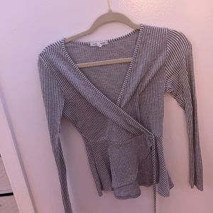 Grey and white stripper king sleeve shirt